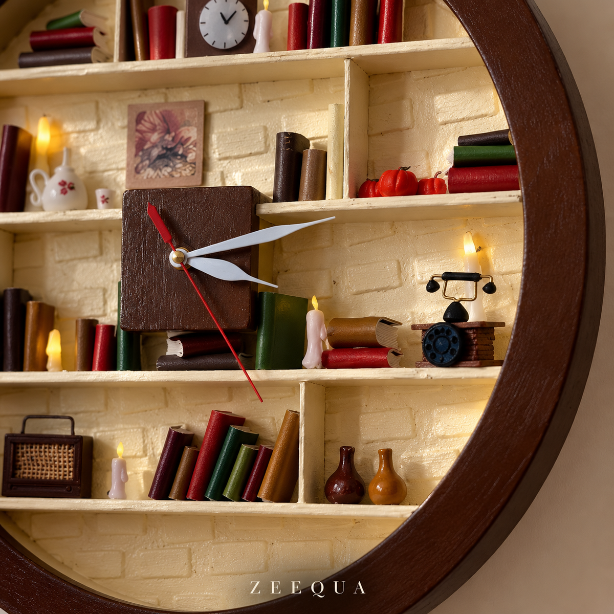 ZEEQUA Heritage Wall Clock